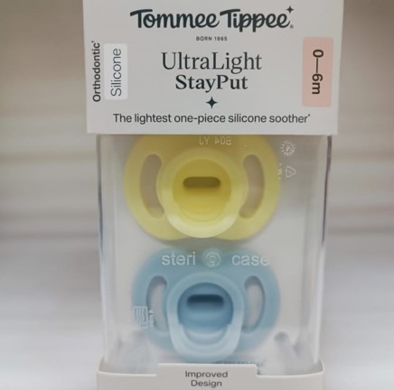 英國 Tommee Tippee 0-6個月 Ultra Light 超輕矽膠安撫奶嘴 (新裝兩個裝連消毒盒) 粉藍 粉黃
