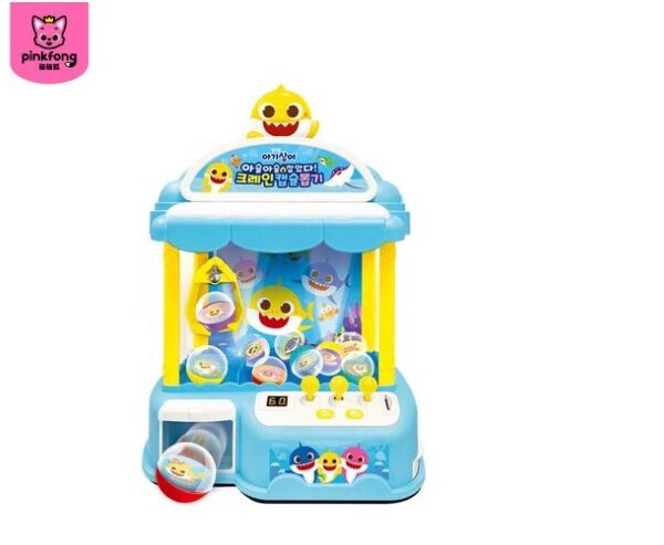 Baby Shark 夾公仔扭蛋機